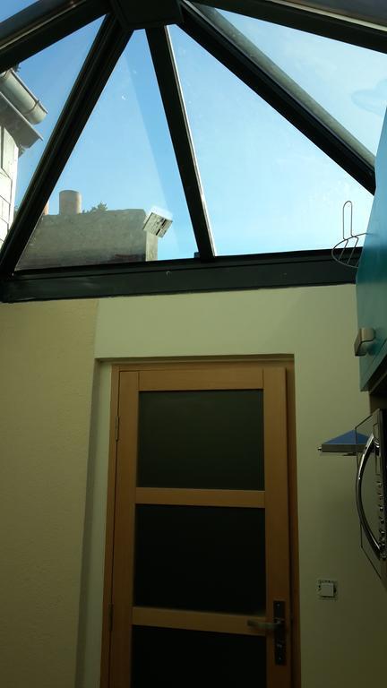 Le Saint Leonard...Il Est Bleu Apartment Honfleur Room photo